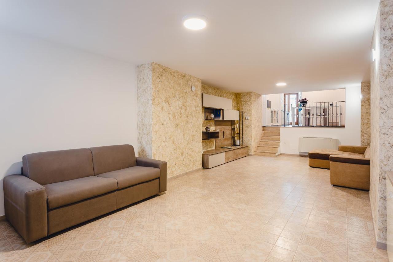 Convivo Apartment Palazzo Galateo - Private Rooftop Terrace Lecce Kültér fotó